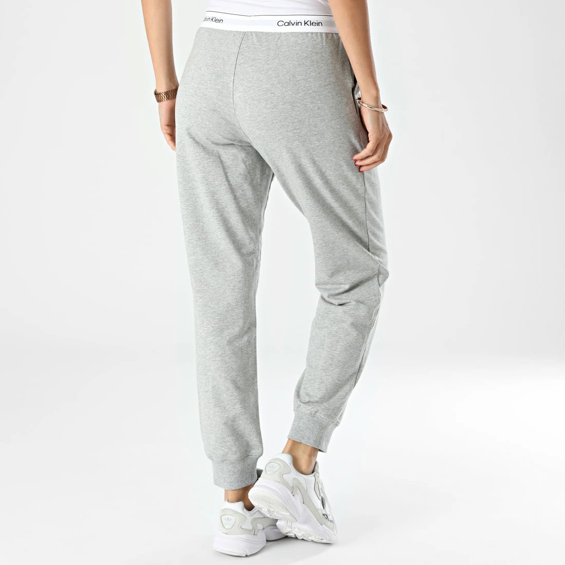 Offres 🤩 Pantalon Jogging Femme QS6872E Gris Chiné de Calvin Klein 😀 4 Offres 🤩 Pantalon Jogging Femme QS6872E Gris Chiné de Calvin Klein 😀 – Image 4