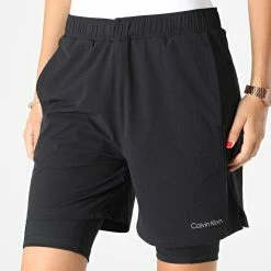 Promo 😍 Short Jogging Femme GMF2S802 Noir de Calvin Klein 🎁