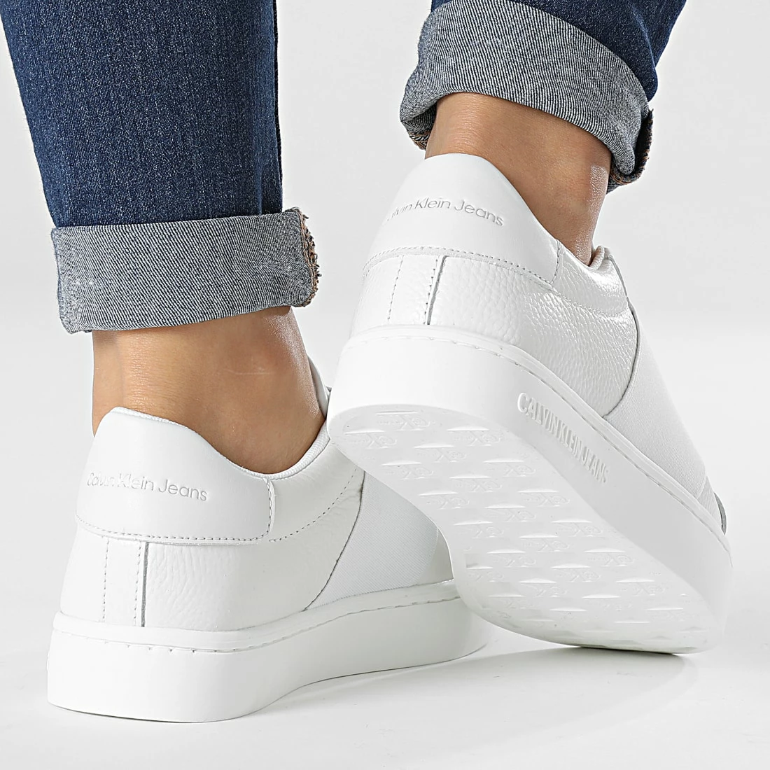 Promo 🤩 Baskets Femme Classic Cupsole Ribbon 0776 White Silver de Calvin Klein 🔔 4 Promo 🤩 Baskets Femme Classic Cupsole Ribbon 0776 White Silver de Calvin Klein 🔔 – Image 4