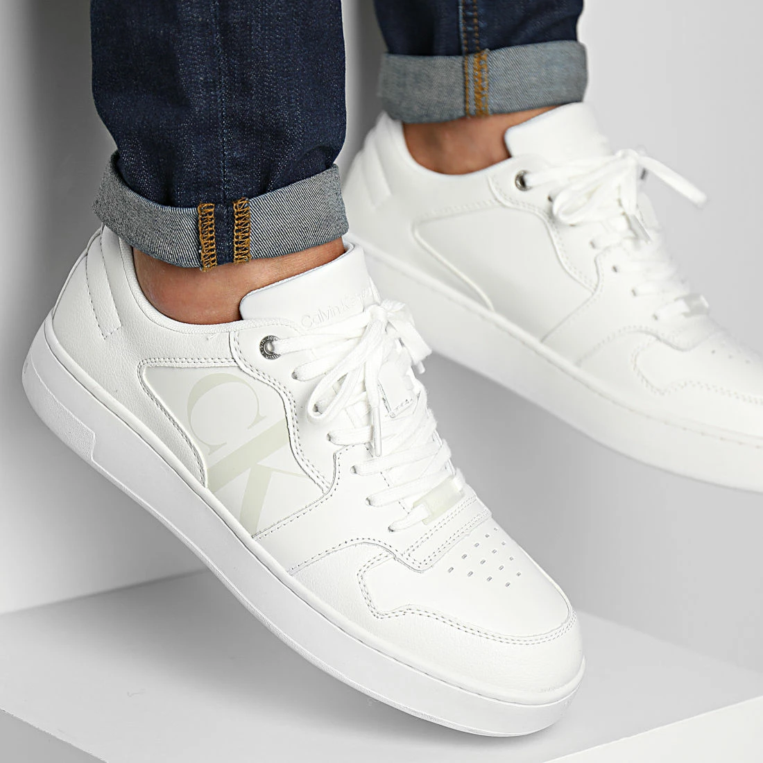 Meilleur prix 👍 Baskets Cupsole Bold Mono 0428 Triple White de Calvin Klein 🎁 1 Meilleur prix 👍 Baskets Cupsole Bold Mono 0428 Triple White de Calvin Klein 🎁