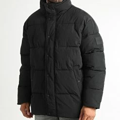 Grosses soldes ✔️ Doudoune Oversize Badge 1915 Noir de Calvin Klein 🔥 -France Calvin Klein Soldes 2024 calvin klein 335325 J30J321915 BEH 20220909T080742 03