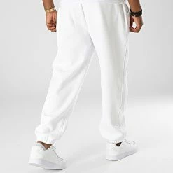 Meilleur prix 🥰 Pantalon Jogging A Bande Stacked Colorblock 2045 Blanc de Calvin Klein ⭐ 7 Meilleur prix 🥰 Pantalon Jogging A Bande Stacked Colorblock 2045 Blanc de Calvin Klein ⭐ -France Calvin Klein Soldes 2024 calvin klein 335485 J30J322045 YAF 20220906T140820 04