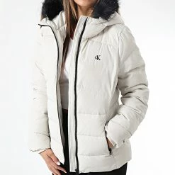 Vente flash ❤️ Doudoune Capuche Fourrure Femme 9824 Beige de Calvin Klein ⌛ -France Calvin Klein Soldes 2024 calvin klein 335899 J20J219824 ACF 20220920T161051 03