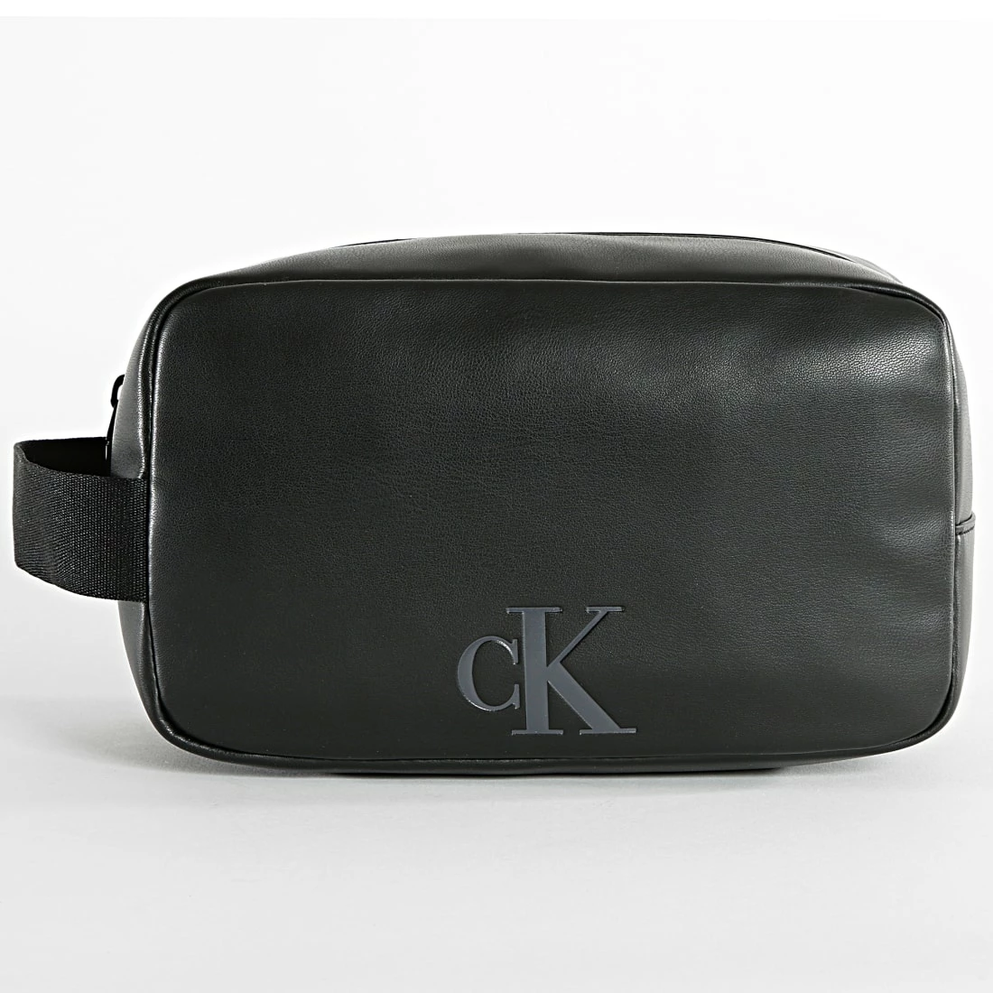 Budget 🥰 Trousse De toilette Monogram 9865 Noir de Calvin Klein 😍 1 Budget 🥰 Trousse De toilette Monogram 9865 Noir de Calvin Klein 😍