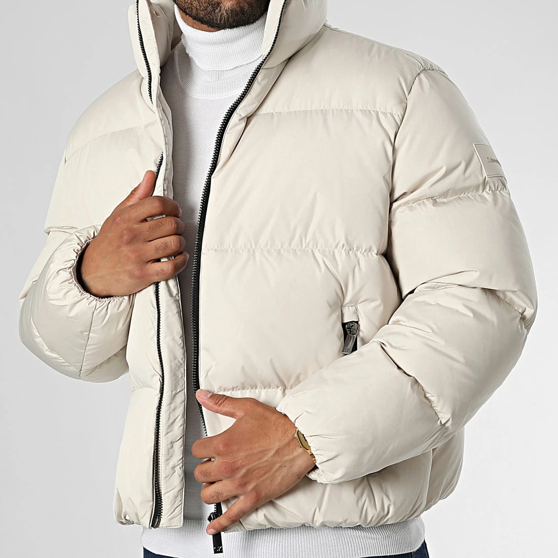 De gros 🎁 Doudoune Comfort Fit 0358 Beige de Calvin Klein 🎁 1 De gros 🎁 Doudoune Comfort Fit 0358 Beige de Calvin Klein 🎁