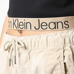 De gros 🧨 Tee 👕 Shirt Crop Femme 9893 Noir de Calvin Klein 🎁 5 De gros 🧨 Tee 👕 Shirt Crop Femme 9893 Noir de Calvin Klein 🎁 -France Calvin Klein Soldes 2024 calvin klein 336614 J20J219893 BEH 20221021T155901 02