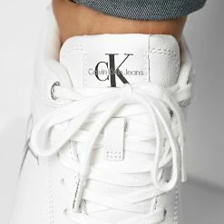 Le moins cher 👏 Baskets Casual Cupsole Laceup Low Mono YM0YM00496 Triple White de Calvin Klein 🛒 -France Calvin Klein Soldes 2024 calvin klein 337625 YM0YM00496 0K8 20220915T161324 03