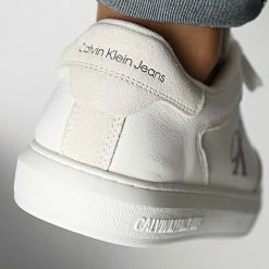 Le moins cher 👏 Baskets Casual Cupsole Laceup Low Mono YM0YM00496 Triple White de Calvin Klein 🛒 -France Calvin Klein Soldes 2024 calvin klein 337625 YM0YM00496 0K8 20220915T161326 04