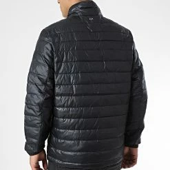 Le moins cher 🥰 Doudoune GMF2O524 Noir de Calvin Klein 🎉 -France Calvin Klein Soldes 2024 calvin klein 337705 GMF2O524 BAE 20220921T155146 04