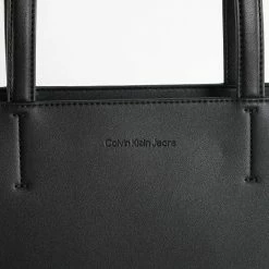 Bon marché 👍 Sac A Main Femme Sculpted Shopper 0071 Noir de Calvin Klein 👍 -France Calvin Klein Soldes 2024 calvin klein 337842 K60K610071 BDS 20221003T154535 03