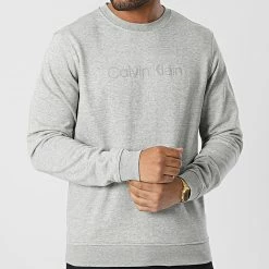 Meilleure vente 🔥 Sweat Crewneck Réfléchissant GMS2W305 Gris Chiné de Calvin Klein 🎁 -France Calvin Klein Soldes 2024 calvin klein 338125 GMS2W305 P7A 20221104T150544 03