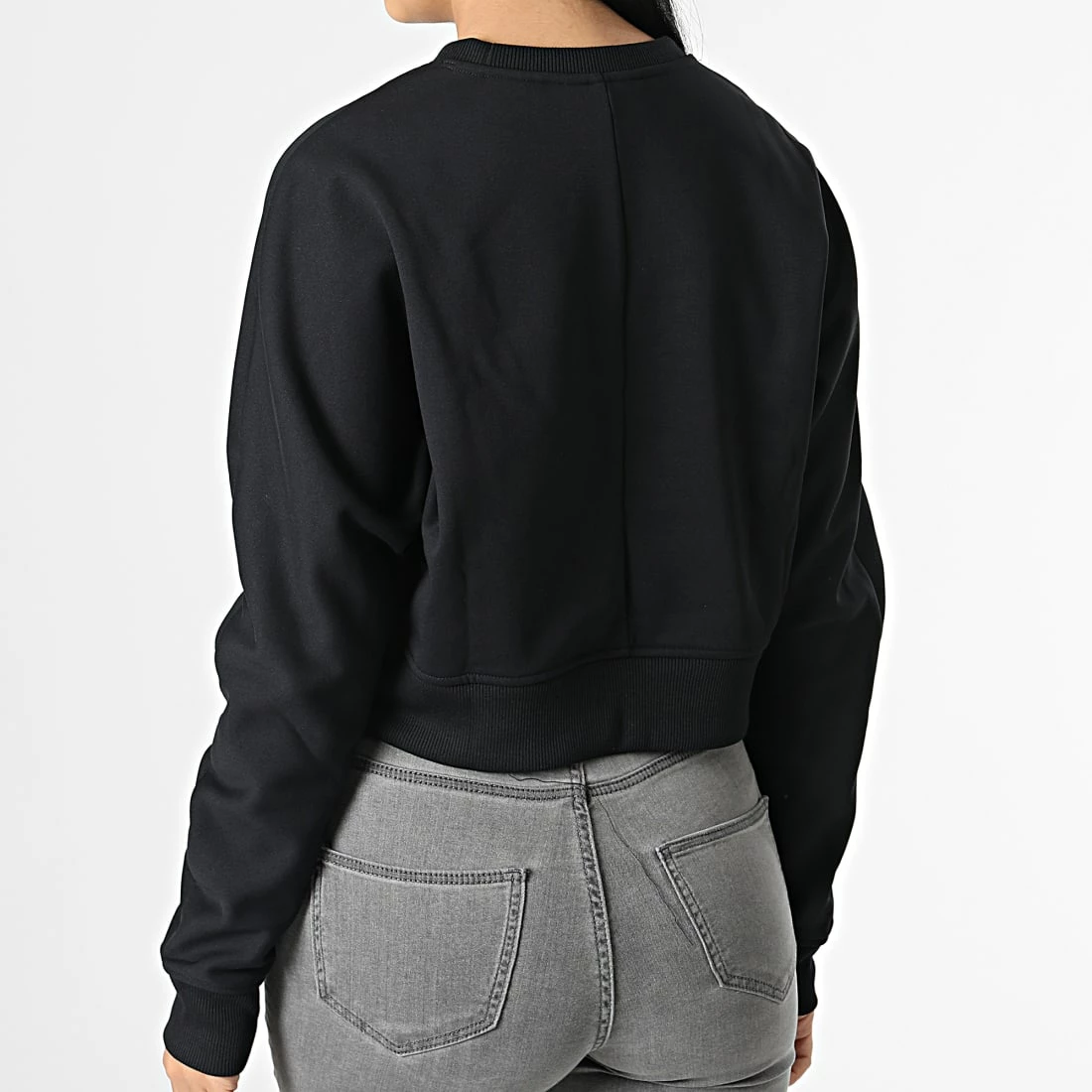 Bon marché ✔️ Sweat Crewneck A Bandes Femme Crop GWF2W300 Noir de Calvin Klein ⭐ 4 Bon marché ✔️ Sweat Crewneck A Bandes Femme Crop GWF2W300 Noir de Calvin Klein ⭐ – Image 4