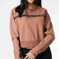 Remise ✔️ Sweat Crewneck A Bandes Femme Crop GWF2W300 Marron de Calvin Klein 😉
