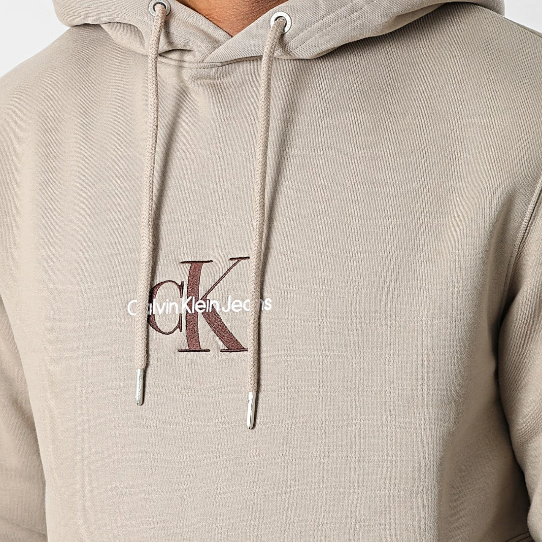 Vente flash 👍 Sweat Capuche 0836 Taupe de Calvin Klein 💯 2 Vente flash 👍 Sweat Capuche 0836 Taupe de Calvin Klein 💯 – Image 2