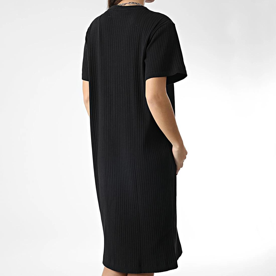 Vente flash 🥰 Robe Femme Badge RIB 9857 Noir de Calvin Klein ❤️ 4 Vente flash 🥰 Robe Femme Badge RIB 9857 Noir de Calvin Klein ❤️ – Image 4