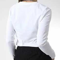De gros ⭐ Tee 👕 Shirt Manches Longues Femme Monologo 9888 Blanc de Calvin Klein 💯 -France Calvin Klein Soldes 2024 calvin klein 342086 J20J219888 YAF 20221020T160657 04