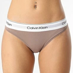 De gros 🛒 Culotte Femme QF7047E Taupe de Calvin Klein 💯