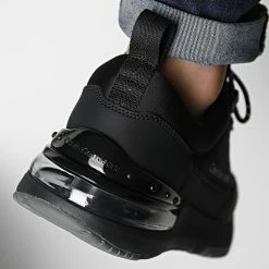 Meilleur prix 💯 Baskets Sporty Runner Comfair 0517 Black de Calvin Klein ⌛ -France Calvin Klein Soldes 2024 calvin klein 342637 YM0YM00517 BDS 20221011T143944 04