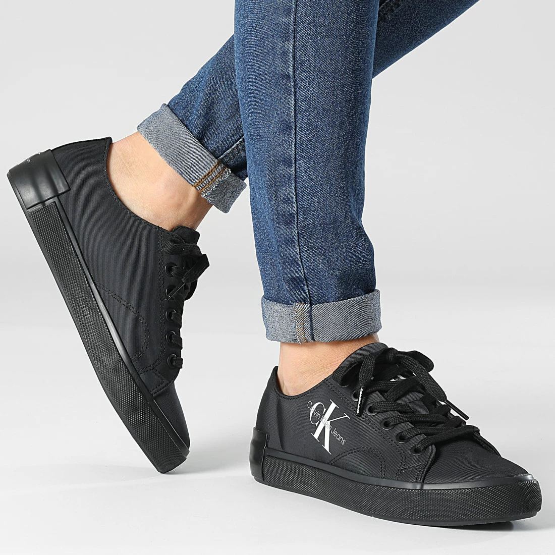 Offres ✨ Baskets Femme Essential Vulcanized 0756 Black de Calvin Klein 😀 3 Offres ✨ Baskets Femme Essential Vulcanized 0756 Black de Calvin Klein 😀 – Image 3