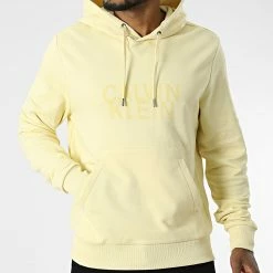 Nouveau ⌛ Sweat Capuche Distorted Logo 0075 Jaune de Calvin Klein 🧨 6 Nouveau ⌛ Sweat Capuche Distorted Logo 0075 Jaune de Calvin Klein 🧨 -France Calvin Klein Soldes 2024 calvin klein 342899 K10K110075 ZHO 20221014T142937 03