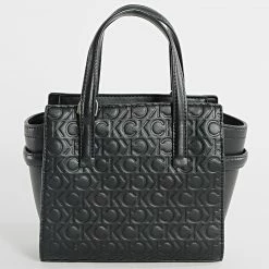 Remise 🎁 Sac A Main Femme CK Must Mini Tote 0193 Noir de Calvin Klein 🎁 -France Calvin Klein Soldes 2024 calvin klein 343828 K60K610193 BAX 20221024T154944 04