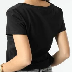 Coupon ✨ Tee 👚 Shirt Slim Femme Col V Embroidery Stretch 3716 Noir de Calvin Klein ⌛ 7 Coupon ✨ Tee 👚 Shirt Slim Femme Col V Embroidery Stretch 3716 Noir de Calvin Klein ⌛ -France Calvin Klein Soldes 2024 calvin klein 344076 J20J213716 BAE 20221115T143703 04