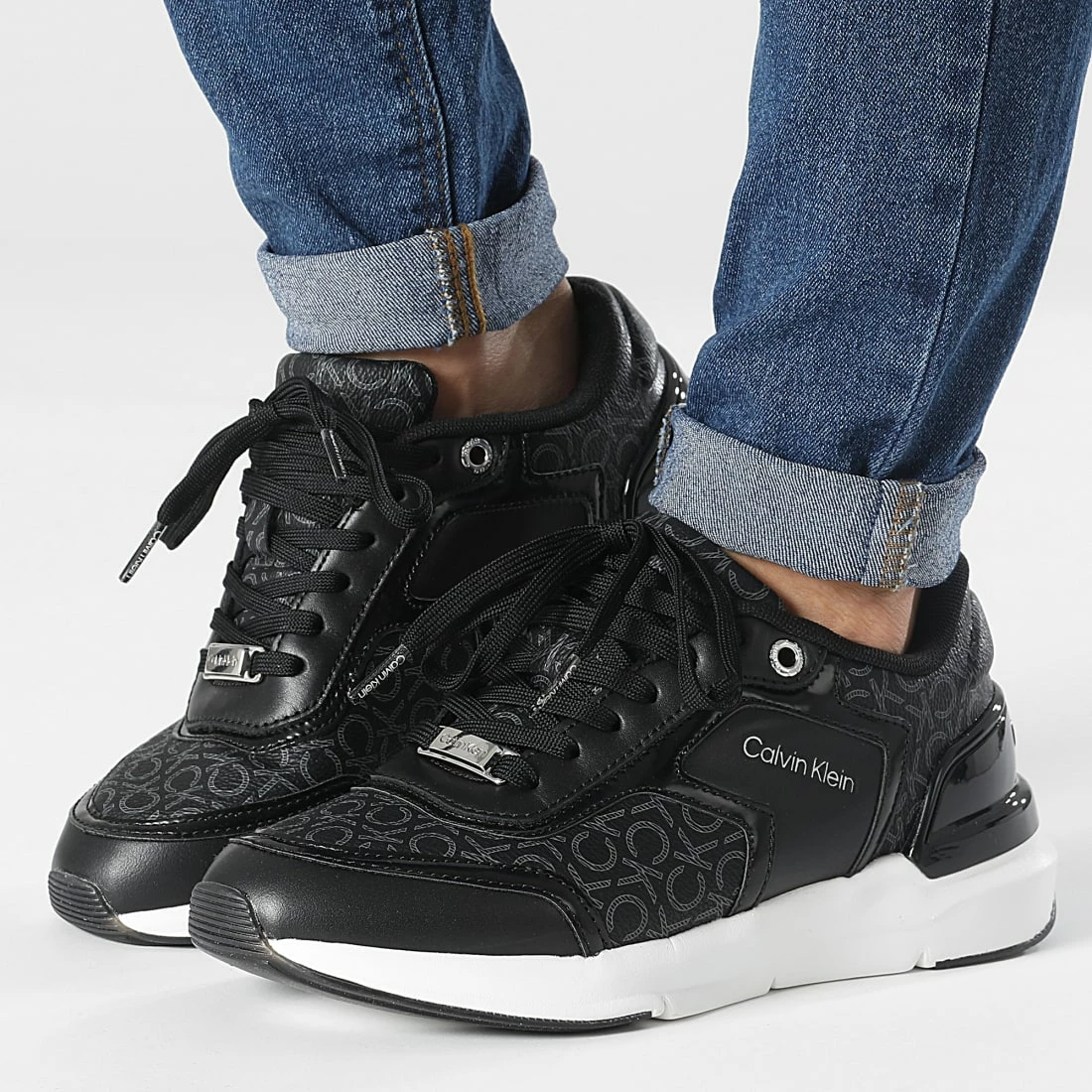 Meilleure affaire 🤩 Baskets Femme Flexi Runner Lace Up 1216 Black Mono de Calvin Klein 🔔 1 Meilleure affaire 🤩 Baskets Femme Flexi Runner Lace Up 1216 Black Mono de Calvin Klein 🔔