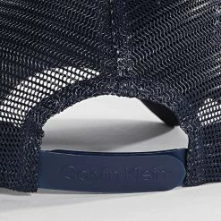 Meilleure vente 👍 Casquette Trucker Patch 9928 Bleu Marine de Calvin Klein ✔️ -France Calvin Klein Soldes 2024 calvin klein 344969 K50K509928 BA7 20221111T160905 03