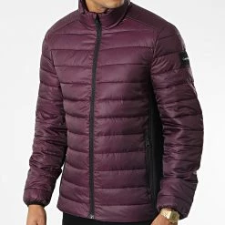 Budget 🌟 Doudoune Recycled Side Logo 8291 Bordeaux de Calvin Klein 🎁