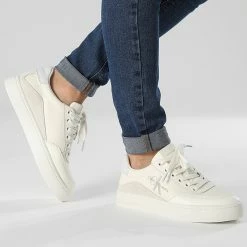Acheter 🛒 Baskets Femme Classic Cupsole Leather 0699 Ivory Ghost Grey de Calvin Klein 🧨 -France Calvin Klein Soldes 2024 calvin klein 345302 YW0YW00699 0GG 20221115T141243 03