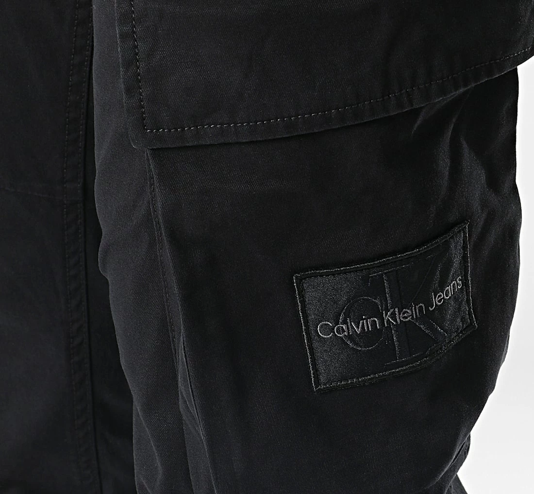 Remise ✨ Pantalon Cargo Skinny Washed 2043 Noir de Calvin Klein 🌟 2 Remise ✨ Pantalon Cargo Skinny Washed 2043 Noir de Calvin Klein 🌟 – Image 2