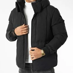 Meilleure affaire 🤩 Doudoune Capuche 2182 Noir de Calvin Klein 🎉