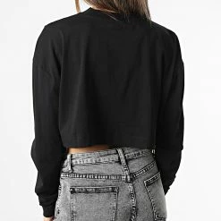 Meilleur prix 🥰 Tee 👚 Shirt Manches Longues Crop Femme 0950 Noir de Calvin Klein ⌛ -France Calvin Klein Soldes 2024 calvin klein 345692 J20J220950 BEH 20221115T155610 04