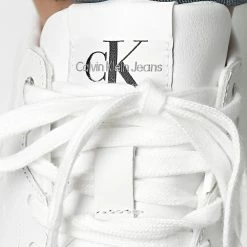 Offres 🥰 Baskets Classic Cupsole 0432 White Black de Calvin Klein 👍 6 Offres 🥰 Baskets Classic Cupsole 0432 White Black de Calvin Klein 👍 -France Calvin Klein Soldes 2024 calvin klein 345697 YM0YM00432 0K4 20221028T113317 03