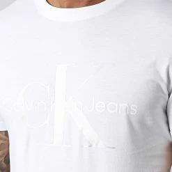 De gros 👏 Tee 👕 Shirt 0806 Blanc de Calvin Klein 😀 -France Calvin Klein Soldes 2024 calvin klein 345709 J30J320806 0K6 20221104T144125 02