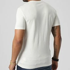 Bon marché ❤️ Tee 👚 Shirt 2466 Beige de Calvin Klein ✨ -France Calvin Klein Soldes 2024 calvin klein 345719 J30J322466 YBI 20221104T144321 04