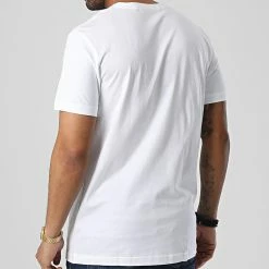 Meilleure affaire 😍 Tee 👕 Shirt 2504 Blanc de Calvin Klein 🤩 -France Calvin Klein Soldes 2024 calvin klein 345723 J30J322504 YAF 20221104T144158 04