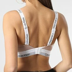 Le moins cher 👍 Brassière Femme QF7030E Beige de Calvin Klein 🤩 7 Le moins cher 👍 Brassière Femme QF7030E Beige de Calvin Klein 🤩 -France Calvin Klein Soldes 2024 calvin klein 346056 QF7030E 7NS 20221124T093123 04