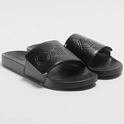 Nouveau 🤩 Claquettes Pool Slide 0878 Triple Black de Calvin Klein ⌛