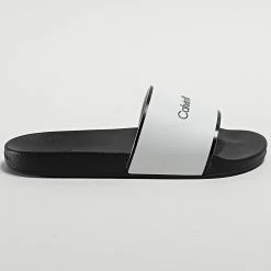 Grosses soldes 🤩 Claquettes Femme Rubber Pool Slide 1382 Black Bright White de Calvin Klein ✔️ -France Calvin Klein Soldes 2024 calvin klein 346069 HW0HW01382 0GN 20221125T155936 03