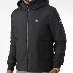 Les meilleures critiques de 😀 Veste Zippée Capuche 2493 Noir de Calvin Klein 🌟