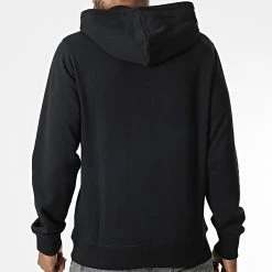 Tout neuf ⌛ Sweat Capuche Institutional 2551 Noir de Calvin Klein 🔥 -France Calvin Klein Soldes 2024 calvin klein 346091 J30J322551 BEH 20221031T145922 04