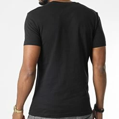 Vente flash ❤️ Tee 👚 Shirt Institutional 2552 Noir de Calvin Klein 😉 7 Vente flash ❤️ Tee 👚 Shirt Institutional 2552 Noir de Calvin Klein 😉 -France Calvin Klein Soldes 2024 calvin klein 346122 J30J322552 BEH 20221031T145752 04