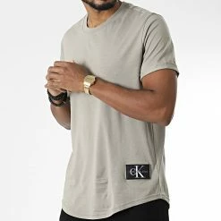 Top 10 🔥 Tee 👚 Shirt 5319 Taupe de Calvin Klein 😉