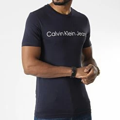 Meilleur prix 🧨 Tee 👚 Shirt Institutional 2552 Bleu Marine de Calvin Klein 🛒 -France Calvin Klein Soldes 2024 calvin klein 346148 J30J322552 CHW 20221031T144655 03