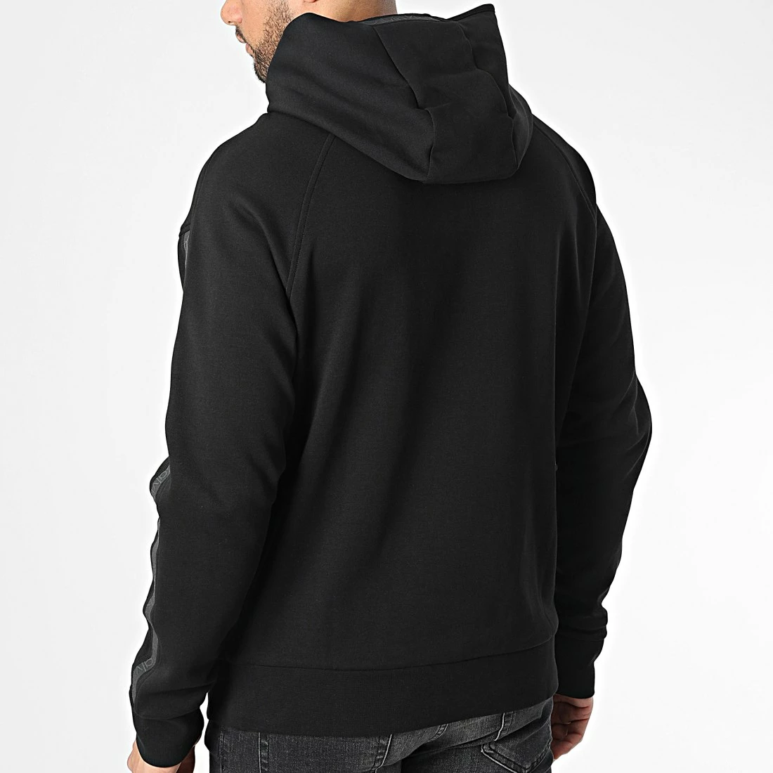 Vente flash 🛒 Sweat Capuche Logo Tape 0753 Noir de Calvin Klein 🔔 4 Vente flash 🛒 Sweat Capuche Logo Tape 0753 Noir de Calvin Klein 🔔 – Image 4