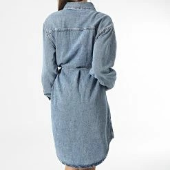 Le moins cher 🛒 Robe Jean Femme Utility 👚 Shirt 👗 Dress Bleu Denim de Calvin Klein 👍 7 Le moins cher 🛒 Robe Jean Femme Utility 👚 Shirt 👗 Dress Bleu Denim de Calvin Klein 👍 -France Calvin Klein Soldes 2024 calvin klein 347108 J20J219356 1AA 20221114T152820 04