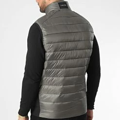 Remise 🛒 Doudoune Sans Manches Recycled Side Logo 8292 Gris Anthracite de Calvin Klein ⌛ -France Calvin Klein Soldes 2024 calvin klein 347114 K10K108292 PCS 20221110T155820 04