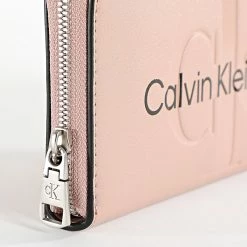 Vente flash 😍 Portefeuille Femme Sculpted 0358 Rose de Calvin Klein 🤩 -France Calvin Klein Soldes 2024 calvin klein 347129 K60K610358 TQU 20221121T141249 03