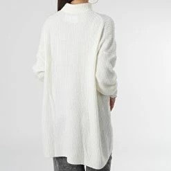 Le moins cher 🎁 Pull Col Roulé Femme Oversized CK Sweater 0440 Blanc de Calvin Klein 😉 7 Le moins cher 🎁 Pull Col Roulé Femme Oversized CK Sweater 0440 Blanc de Calvin Klein 😉 -France Calvin Klein Soldes 2024 calvin klein 347271 J20J220440 YBI 20221118T154840 04